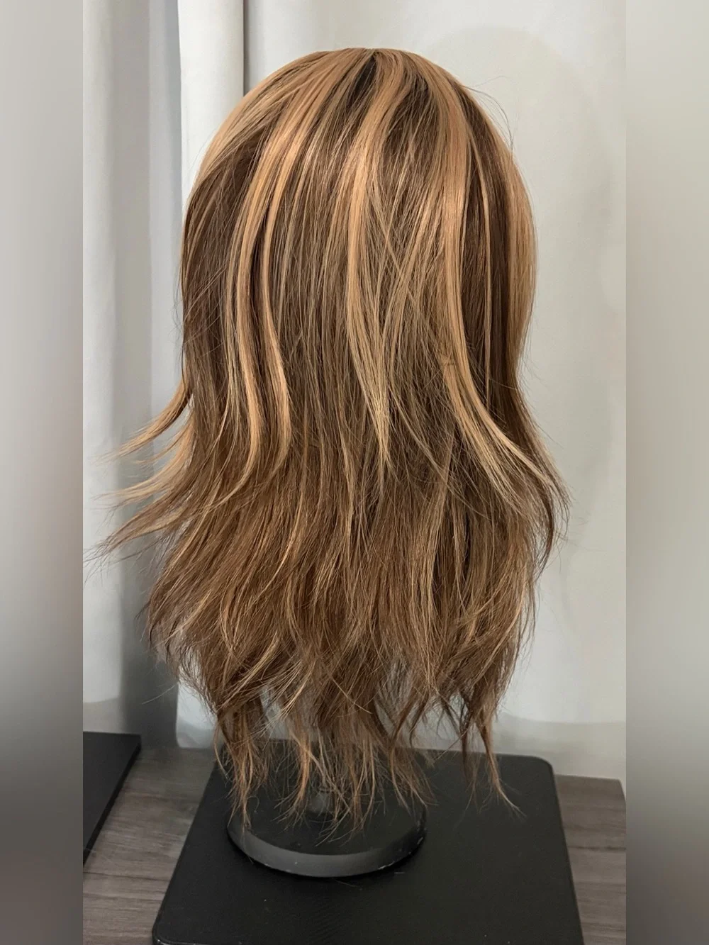 New CHELSEY SMITH CROWN Headband Wig Brunette Carmel Highlights Long Layers